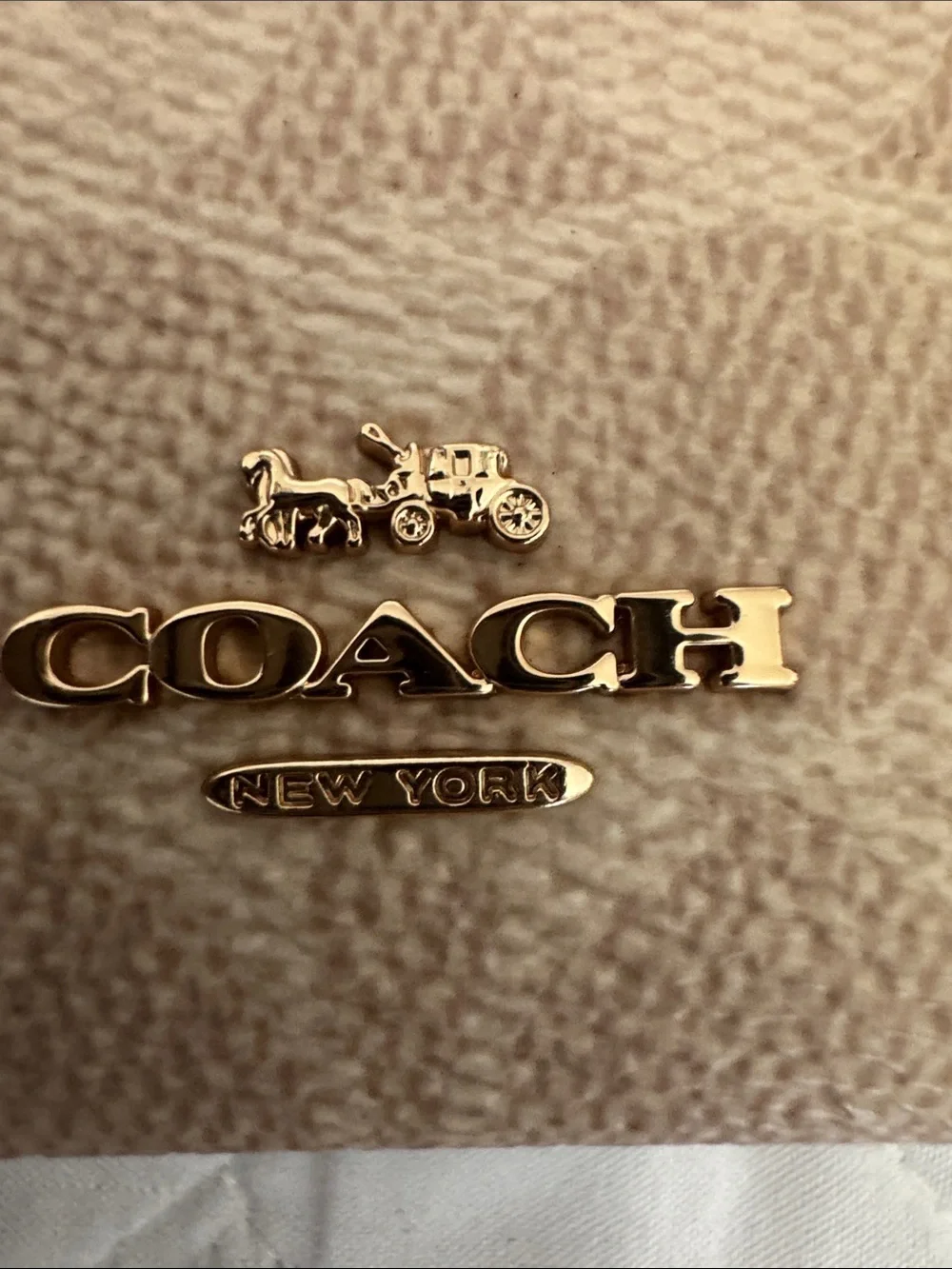 Coach Beige and Chalk Signature Zip Card Case